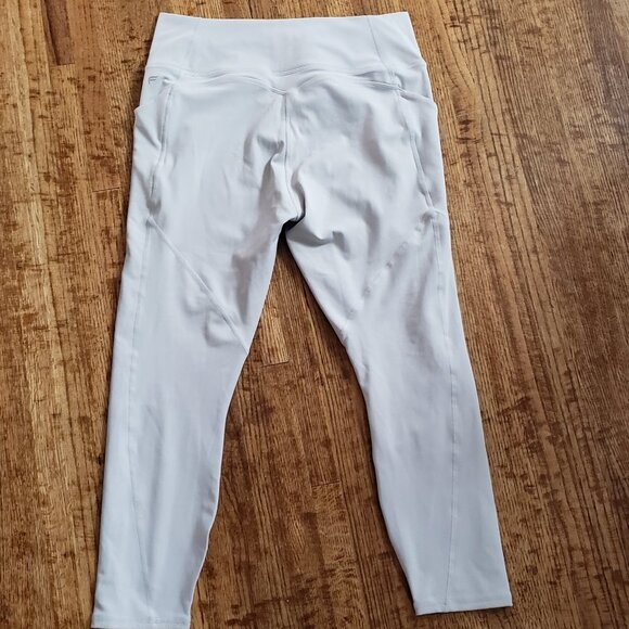 Fabletics Crop Leggings - Picture 4 of 6